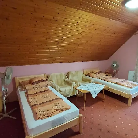 Апартаменты Voros Apartman *