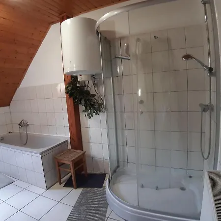 Апартаменты Voros Apartman *