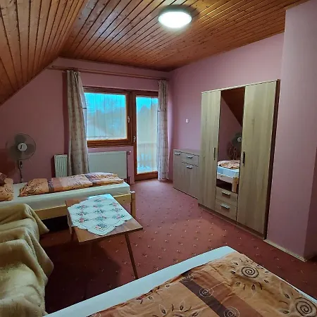 Апартаменты Voros Apartman Балатонфеньвеш