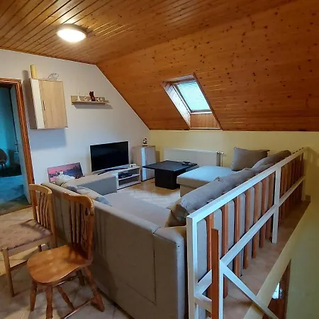 Voros Apartman Апартаменты